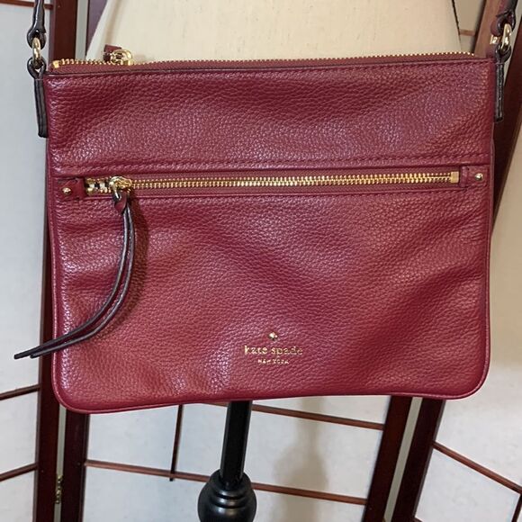 Kate Spade New York Jackson street burgundy leather crossbody purse - Picture 2 of 11